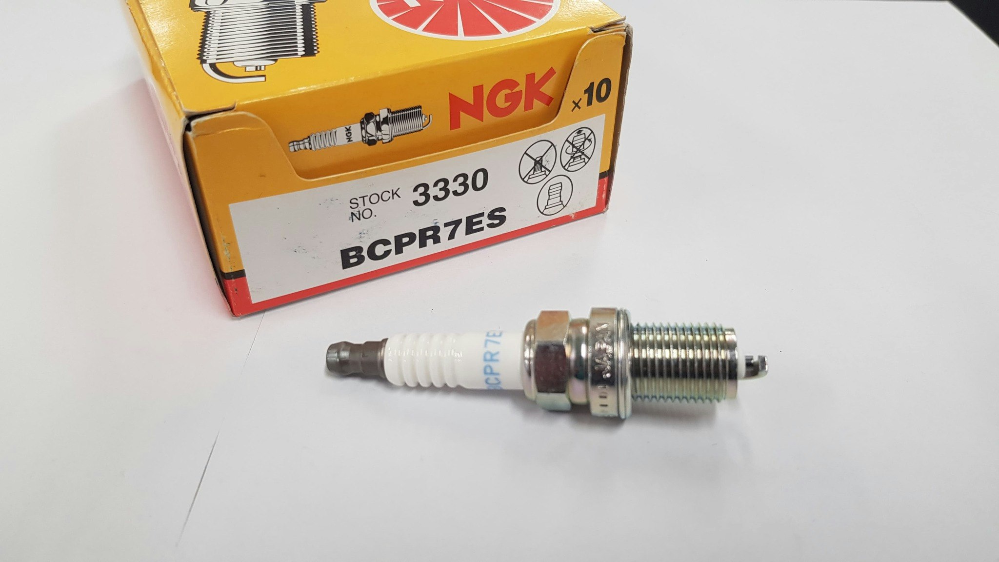 Tändstift NGK BCPR7ES