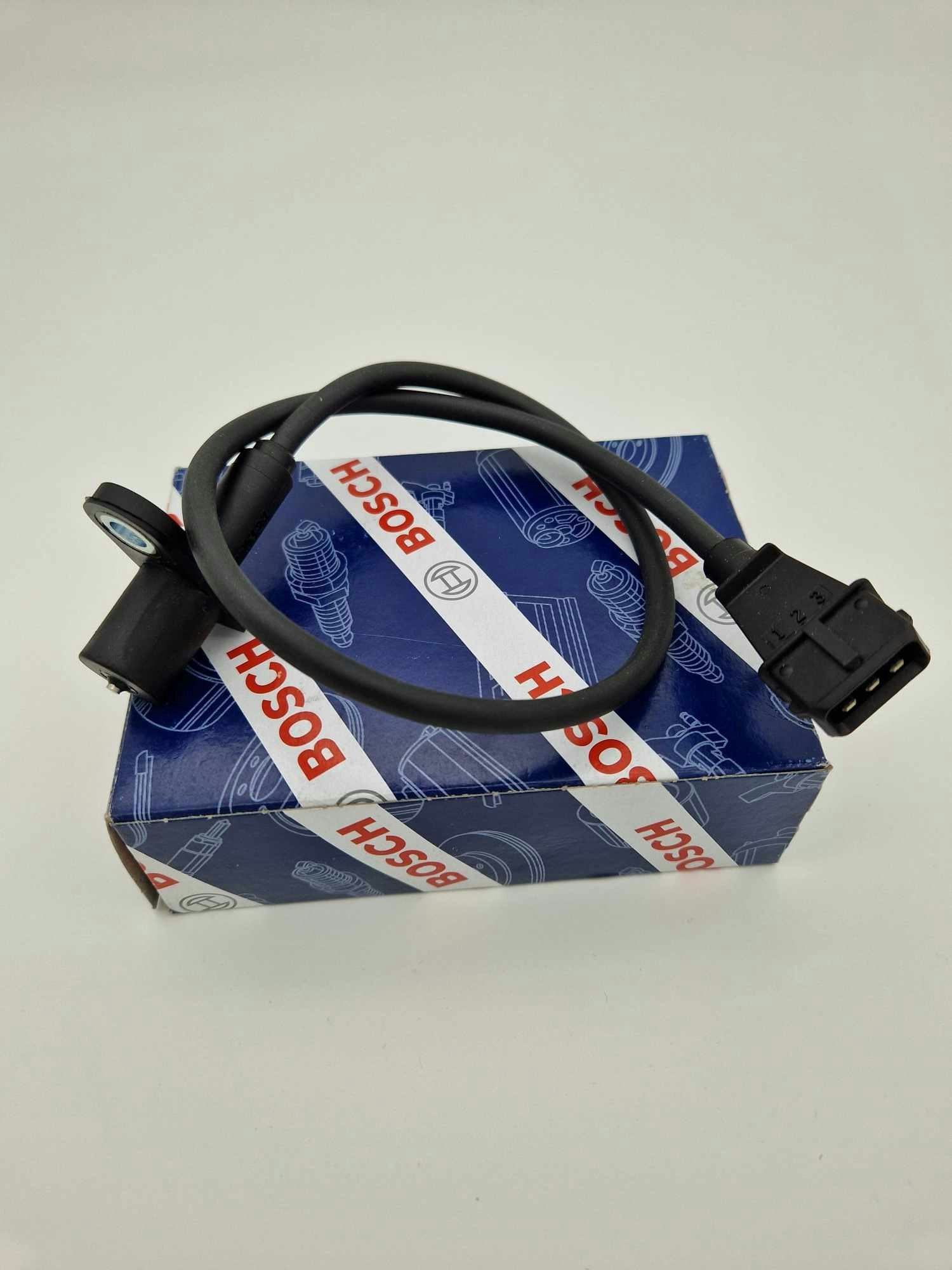 Bosch Vevaxelgivare Volvo 2,7,900