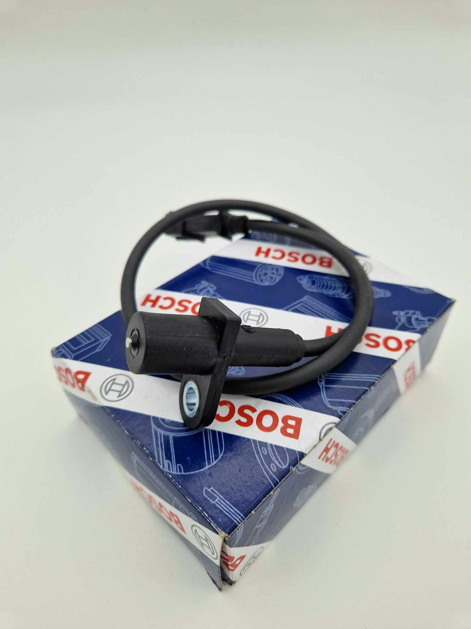 Bosch Vevaxelgivare Volvo 2,7,900