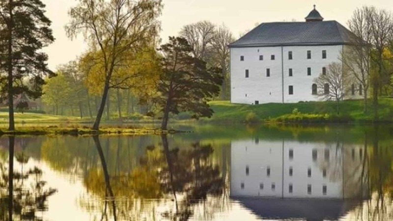 Hemsökta platser - Torpa stenhus