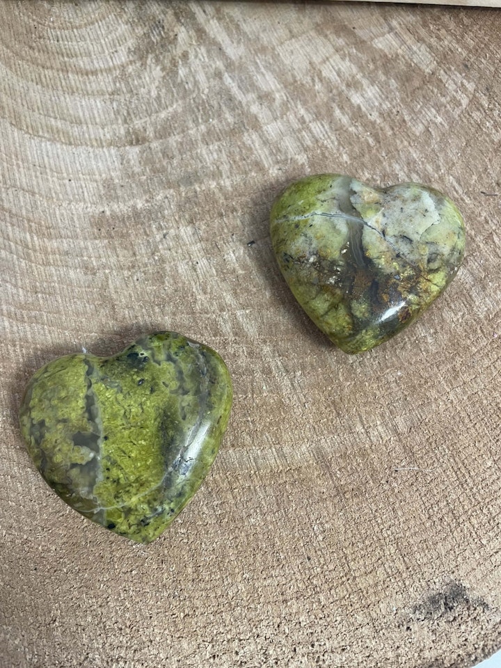 Grön opal hjärta