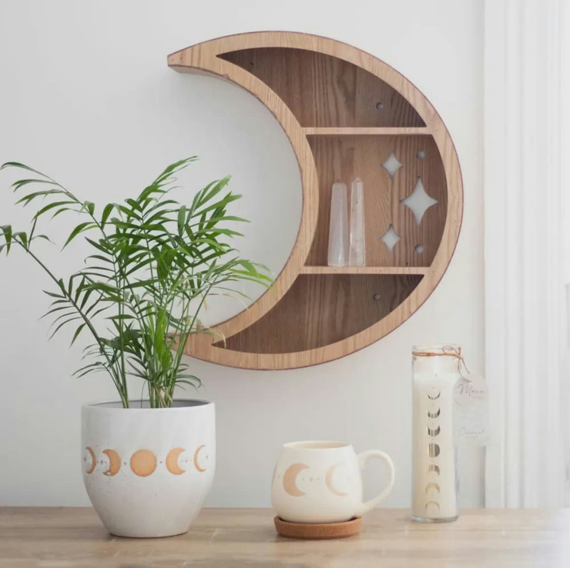Vägghylla crescent moon