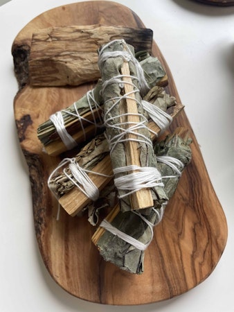 Rökelsebunt eukalyptus och palo santo