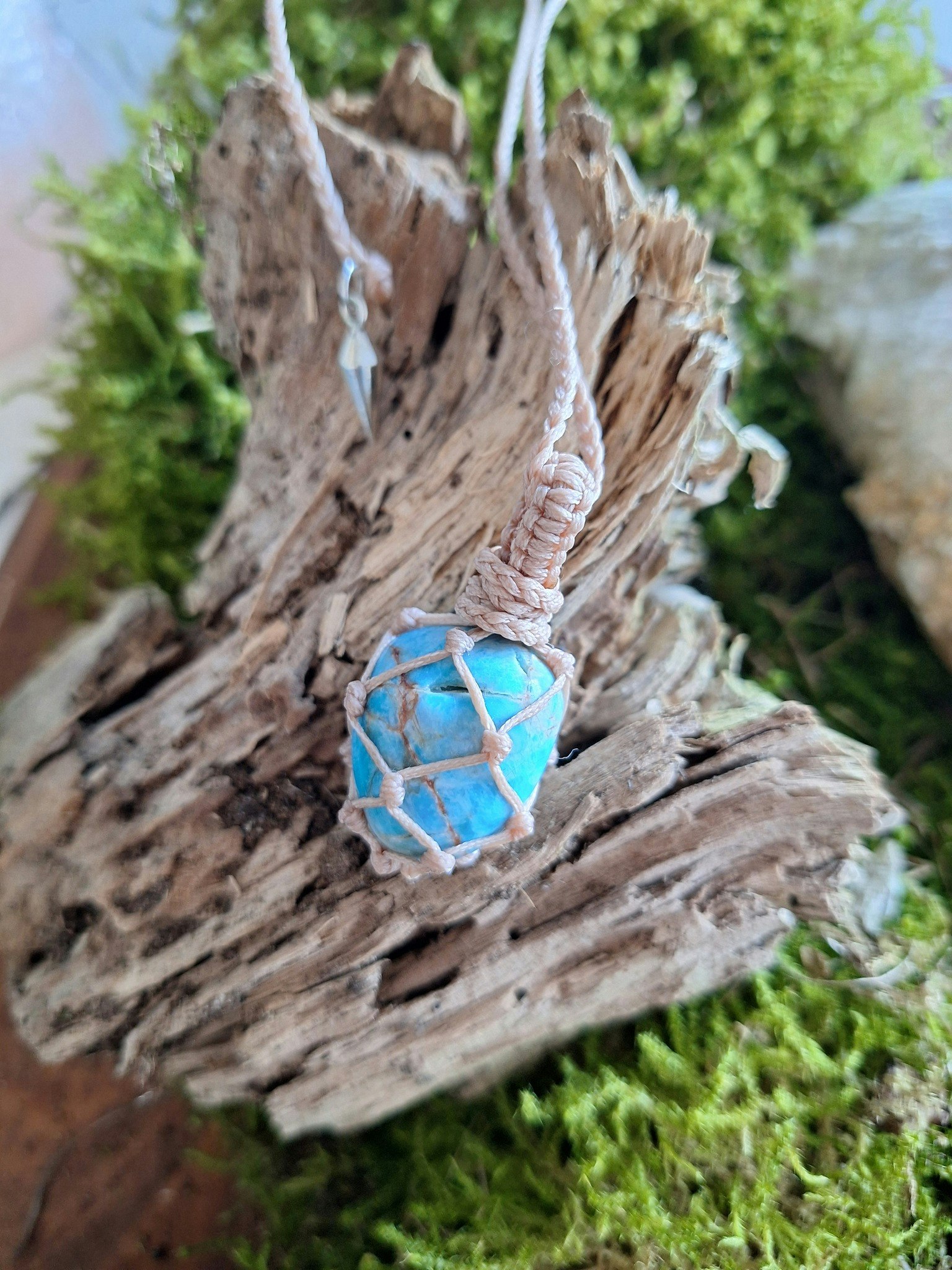 Makramé halsband Moroxit ~ Renande. Löser upp blockeringar. Allt kommer lösa sig.