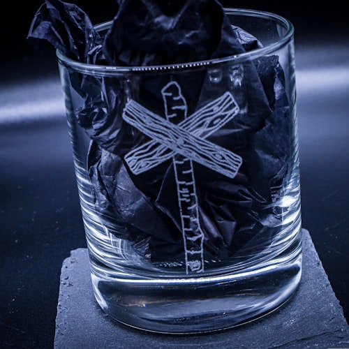 Graverat Whiskeyglas Ledkrysset