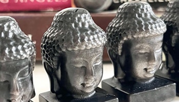 Silver/guld obsidian buddha
