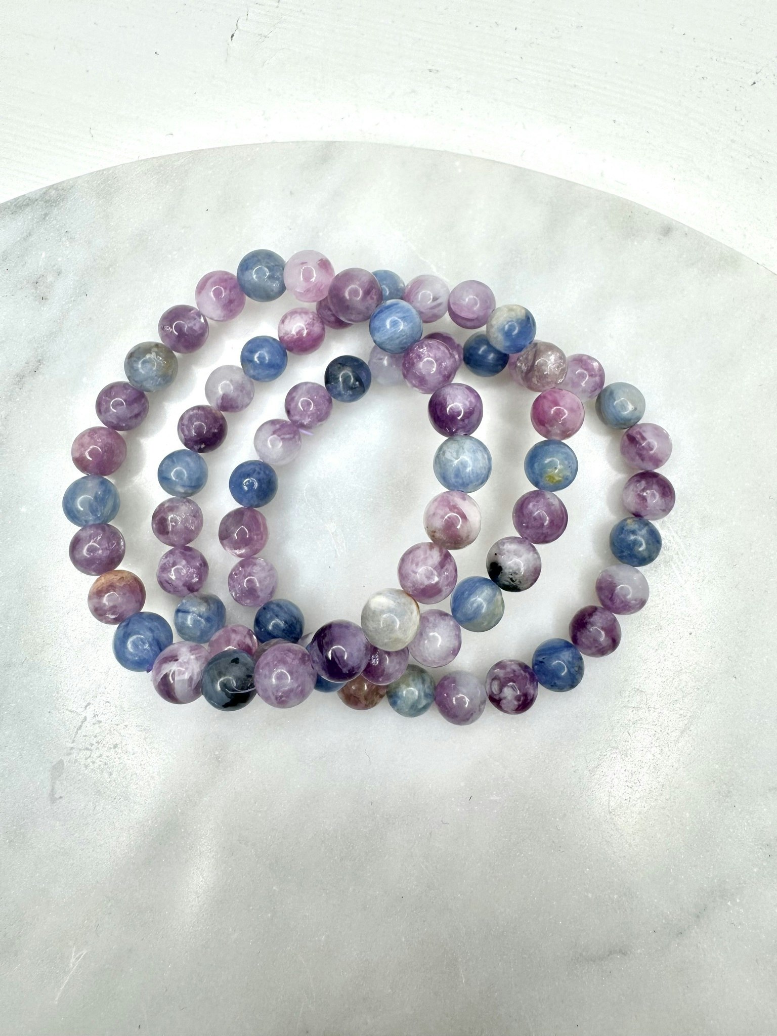 Gemmy lepidolite/kyanit