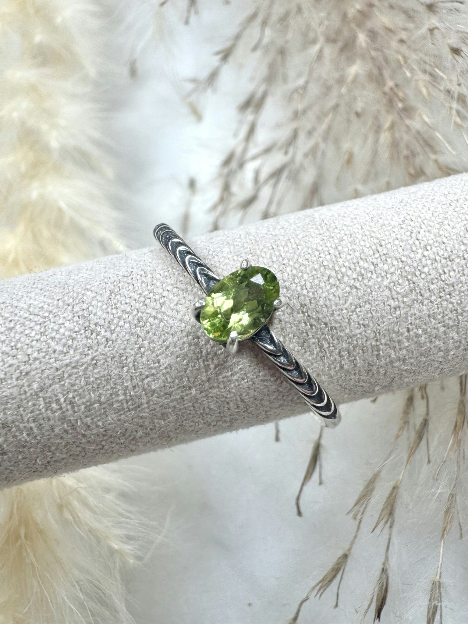 Silverring med peridot