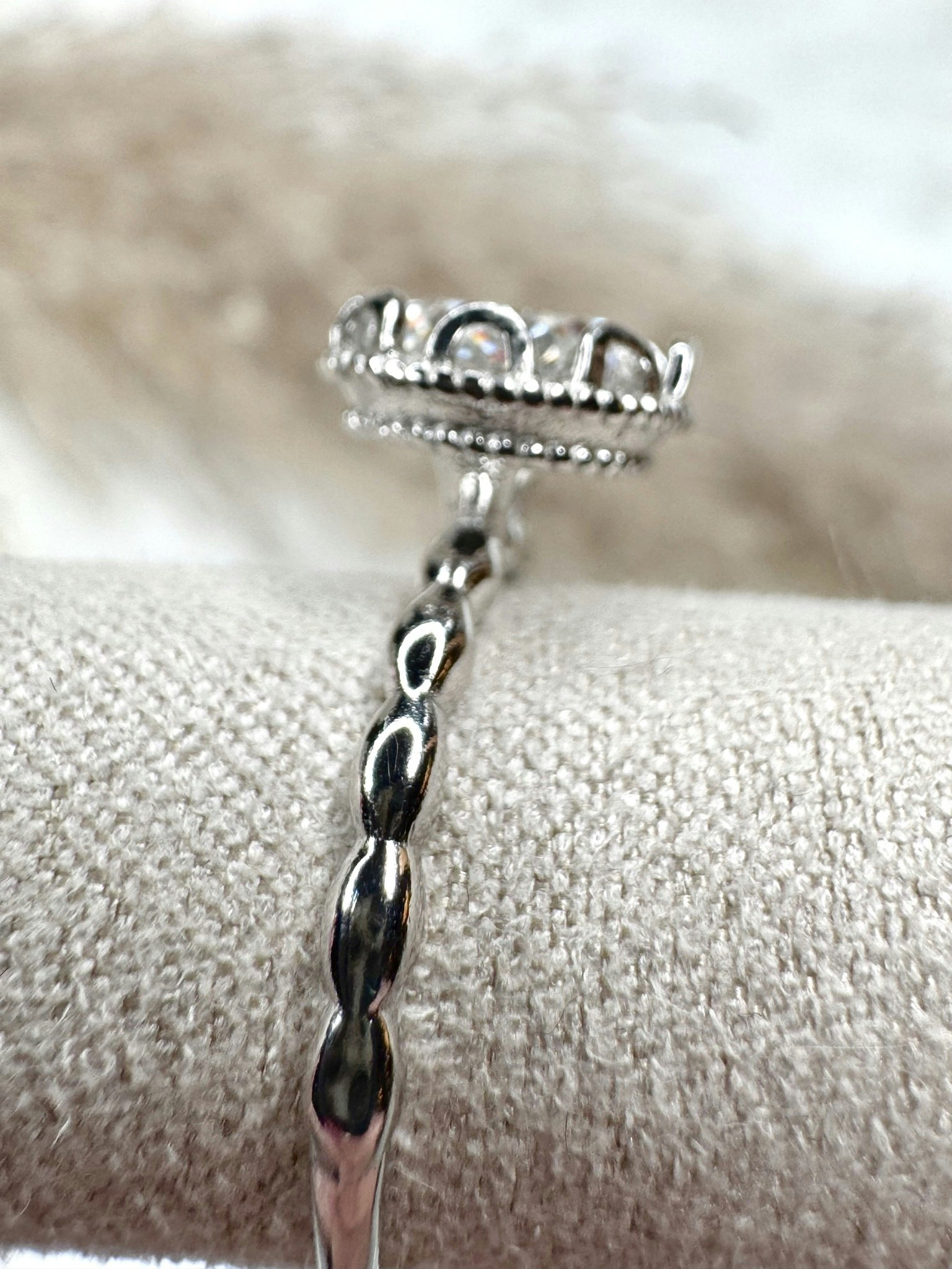 Silverring i moissanite