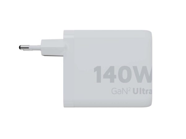 Xtorm 140W GaN2 Ultra Hemladdare 3xUSB-C/USB-A Vit