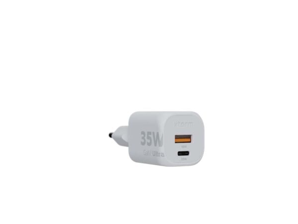 Xtorm 35W GaN2 Ultra Hemladdare USB-C PD/USB-A Vit