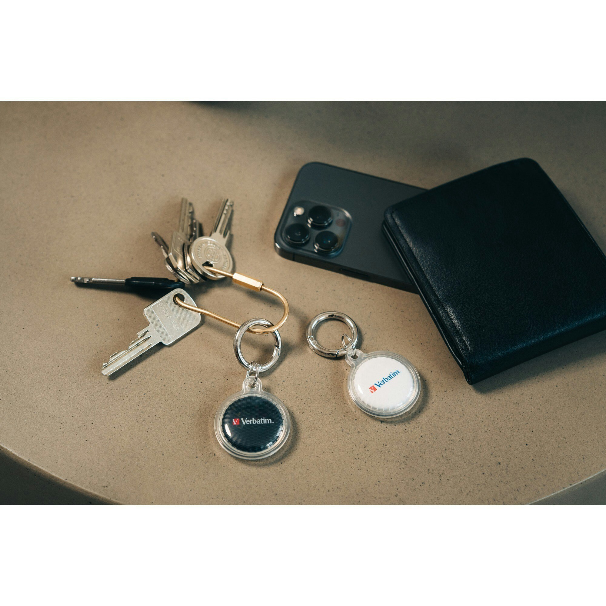 Verbatim My Finder Coin Bluetooth Tracker, Location Tracker (2-Pack, 1x Black, 1x White)