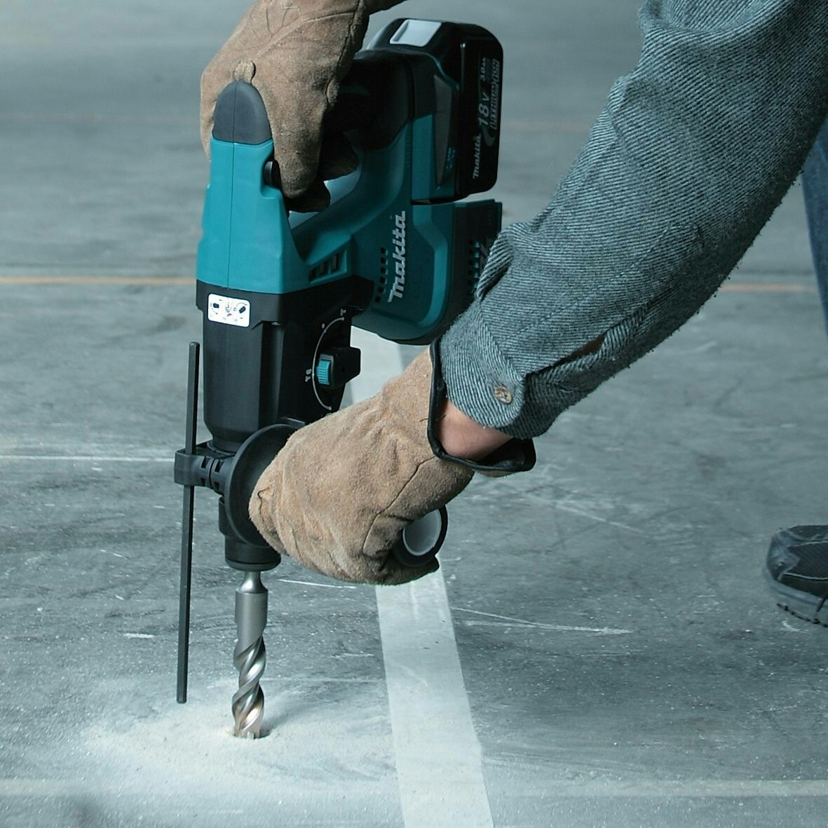 Makita DHR243RTJ 18V - DHR243RTJ