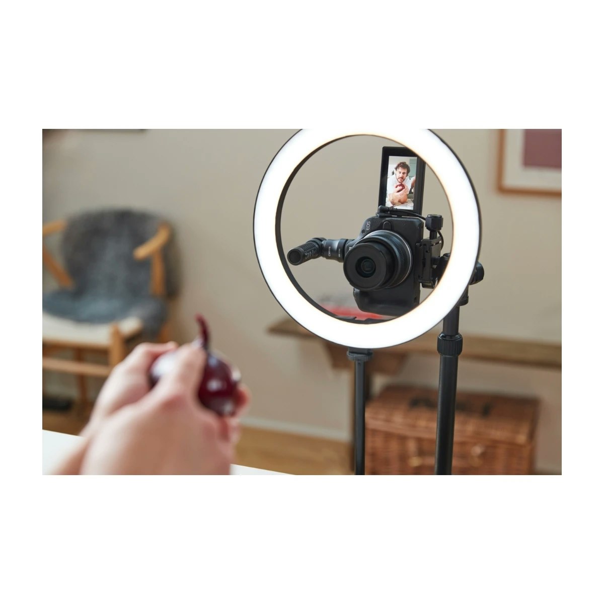 Canon Eos R50 Spegelfri kamera Svart + Rf-S 18–45 mm Is stm-objektiv