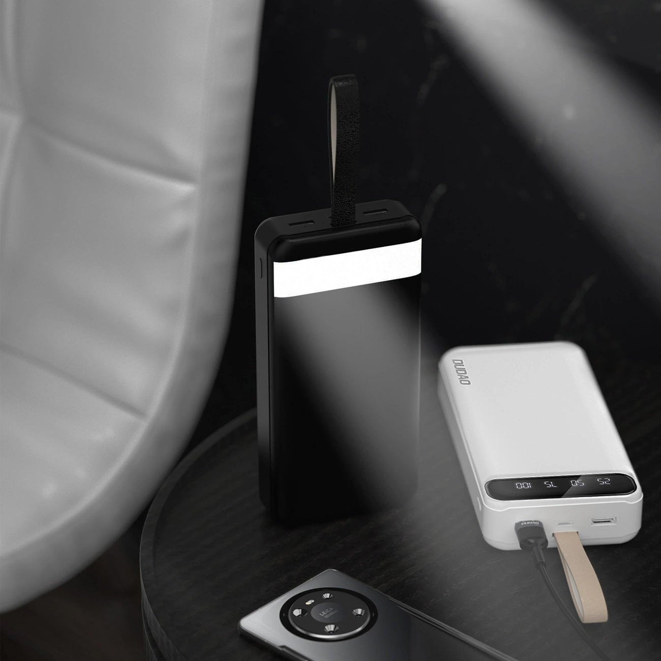 Dudao K8s+ powerbank 30000mAh 10 Watt Svart