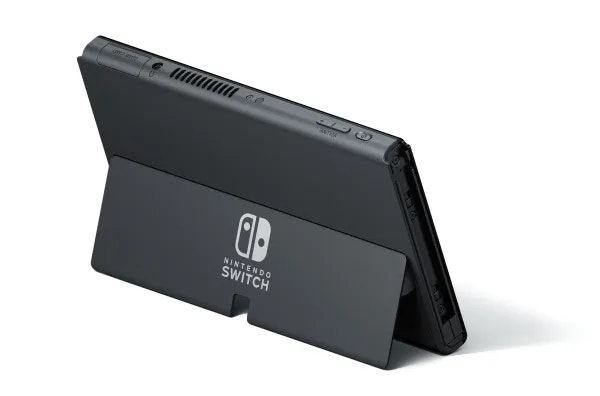 Nintendo Switch OLED White + Mario Kart 8 Deluxe Bundle 12 Månader