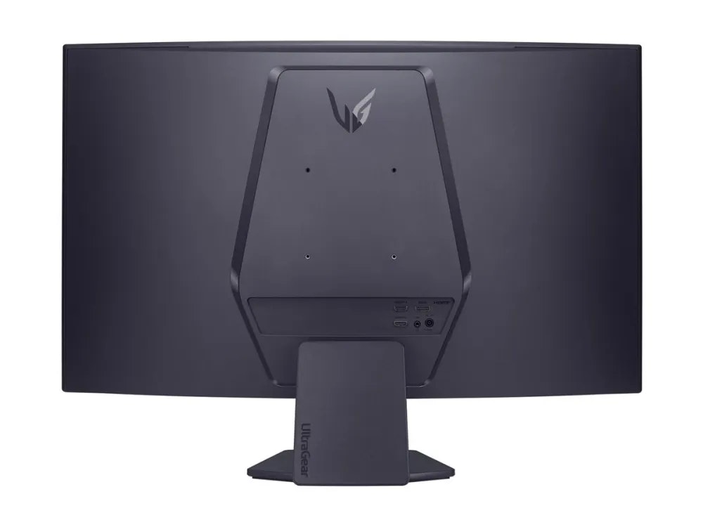 LG UltraGear 32GS60QC 32" välvd bildskärm gaming