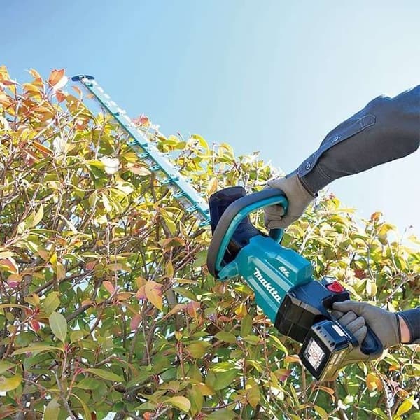 Makita DUH602Z 18 V sladdlös 60 cm längd Häcksax (utan batteri och laddare)