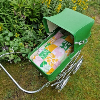 Lapptäcke dockvagn