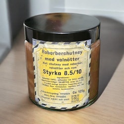 Rabarberchutney med valnötter