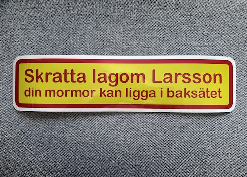 Skratta lagom Larsson
