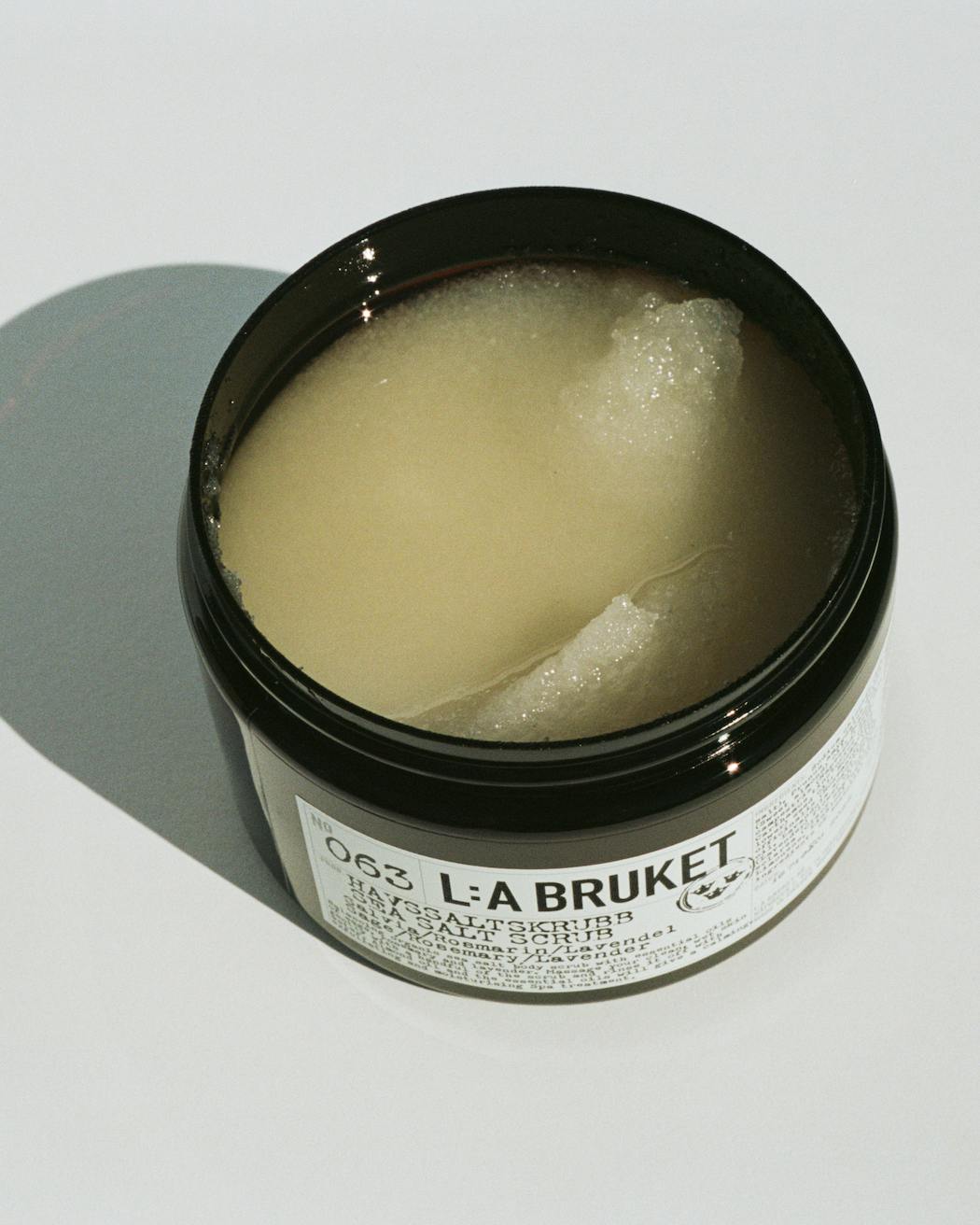 Sea salt, body scrub, L:A Bruket, natural, bath, spa, Swedish, Nordic beauty,