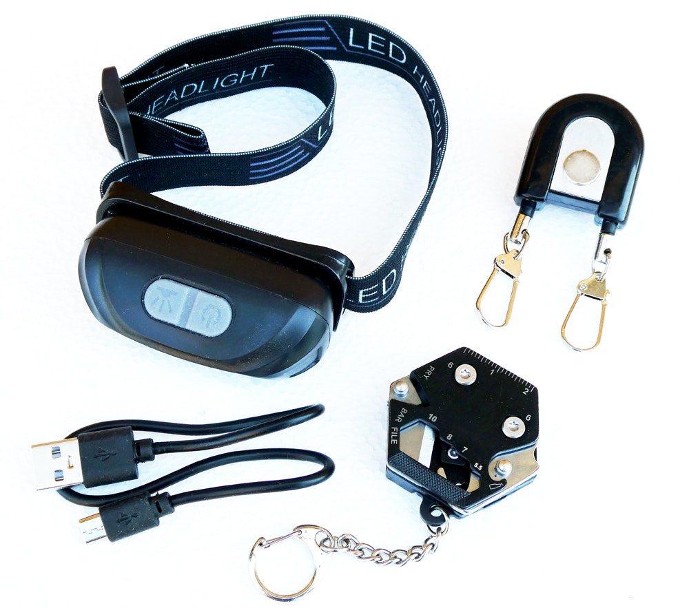 Fiskeglädje 3 in 1 - Pannlampa - Multiverktyg - Pin On Reel