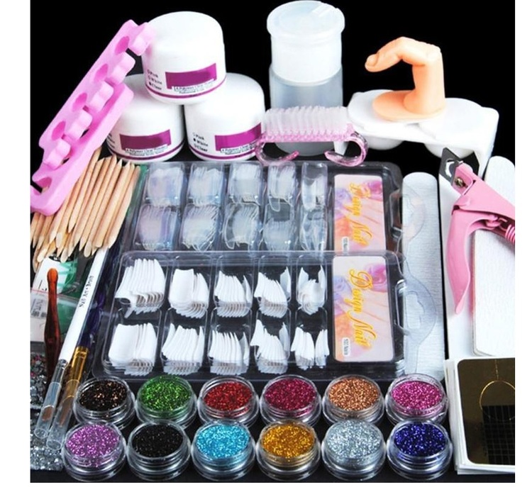 Nagel set med 12 akrylfärger och olika verktyg