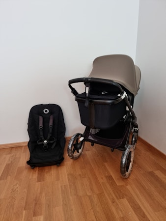 Bugaboo Fox kombivogn - All Black/Olive Green