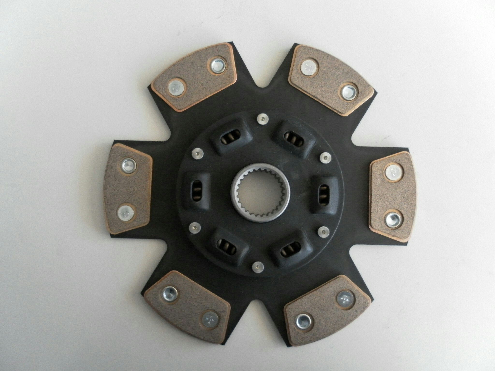 Tenaci 228 mm clutch disc with hub included - 6 pucks and springs.