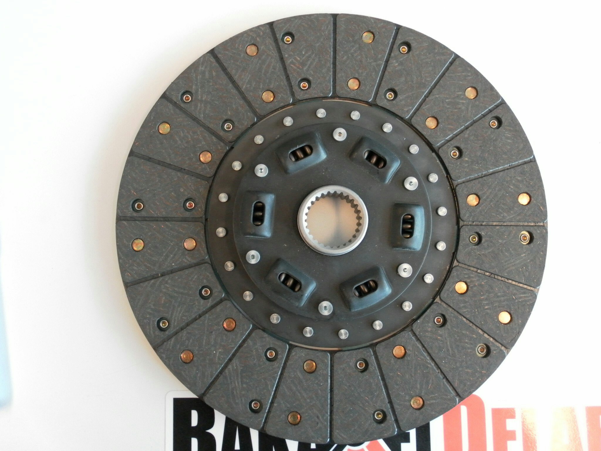 Tenaci organic sprung clutch disc; 26 splines; 35 mm shaft; 1 10 3/8 ; BMW 265 mm