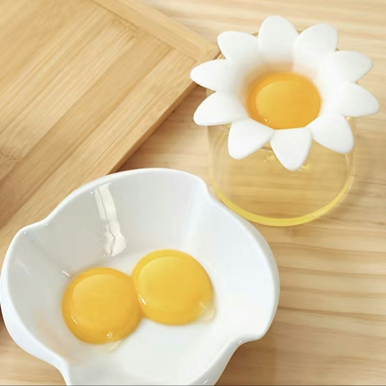 Separera ägg - Blomma med gulan i mitten - Baka med Alma