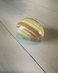 Ägg sten litet