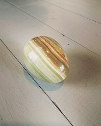 Ägg sten litet