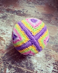 Boll lila/orange/rosa/grön