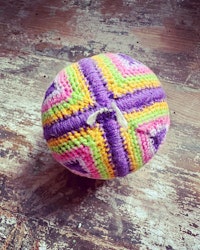 Boll lila/orange/rosa/grön
