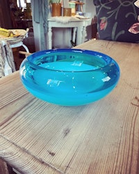 Blå glasskål