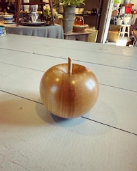 Äpple i trä