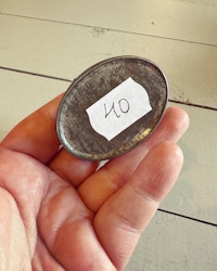 Mini-plåtask Leo Piller