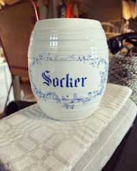 Stor porslinsburk för socker