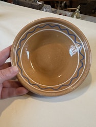 Liten keramikskål
