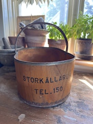 Träkorg ”storkällaren”