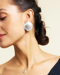 Shelli Studs L