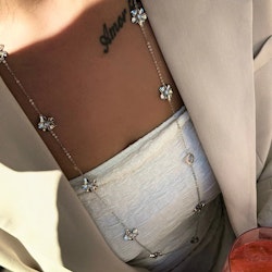 LA FLEUR ICONIC HALSBAND