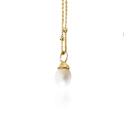 CHIC PEARL HALSBAND