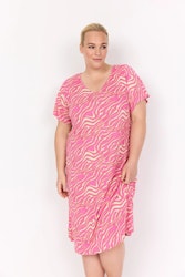 WA-MAGGI 4 Klänning Plussize