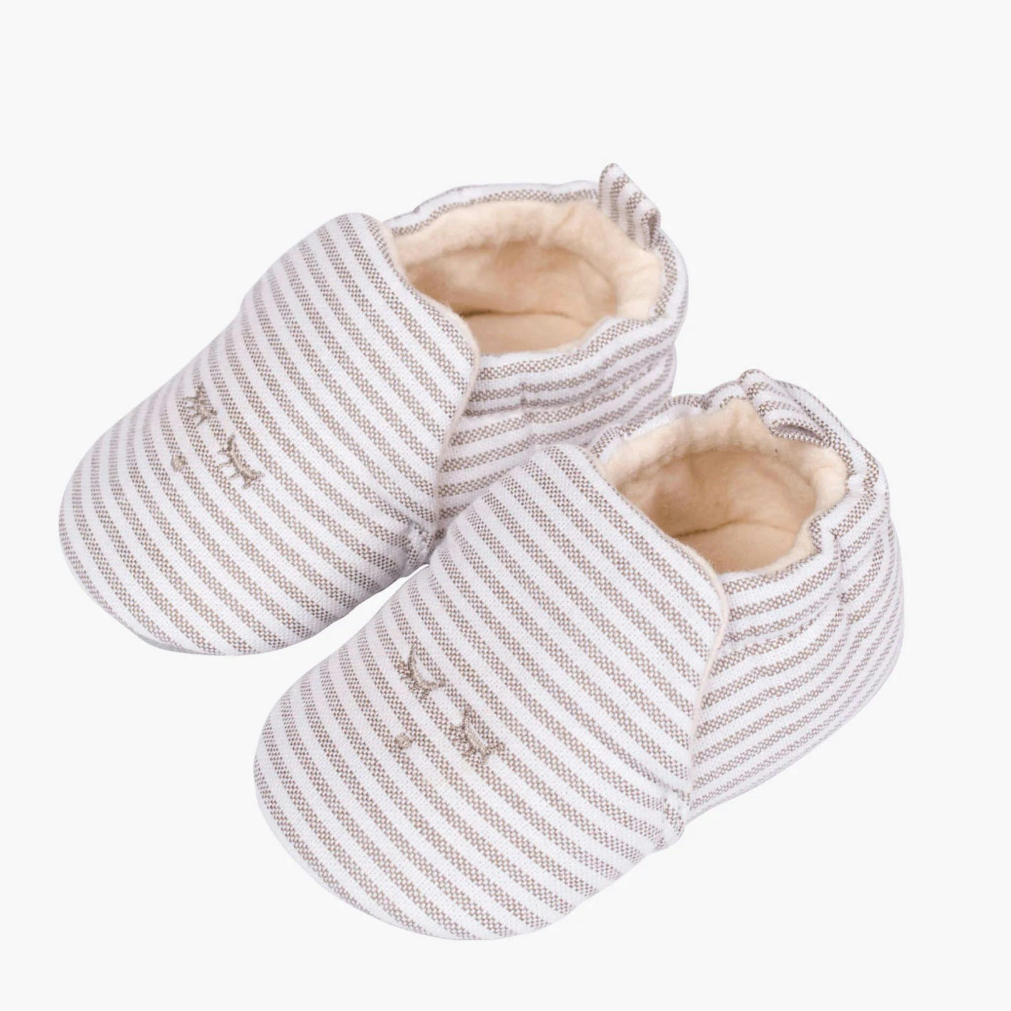 Livly tossor crib shoes