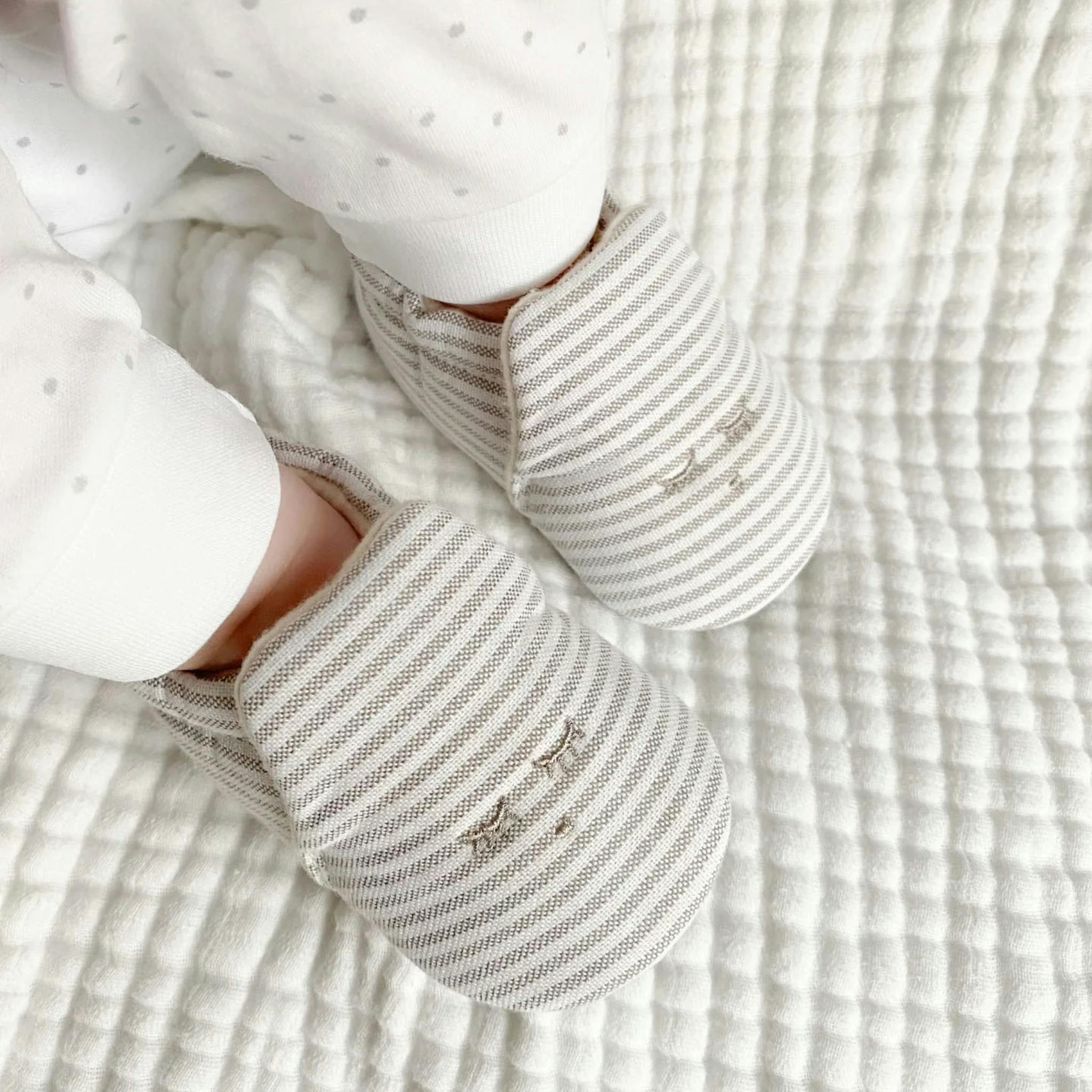 livly tofflor crib shoes