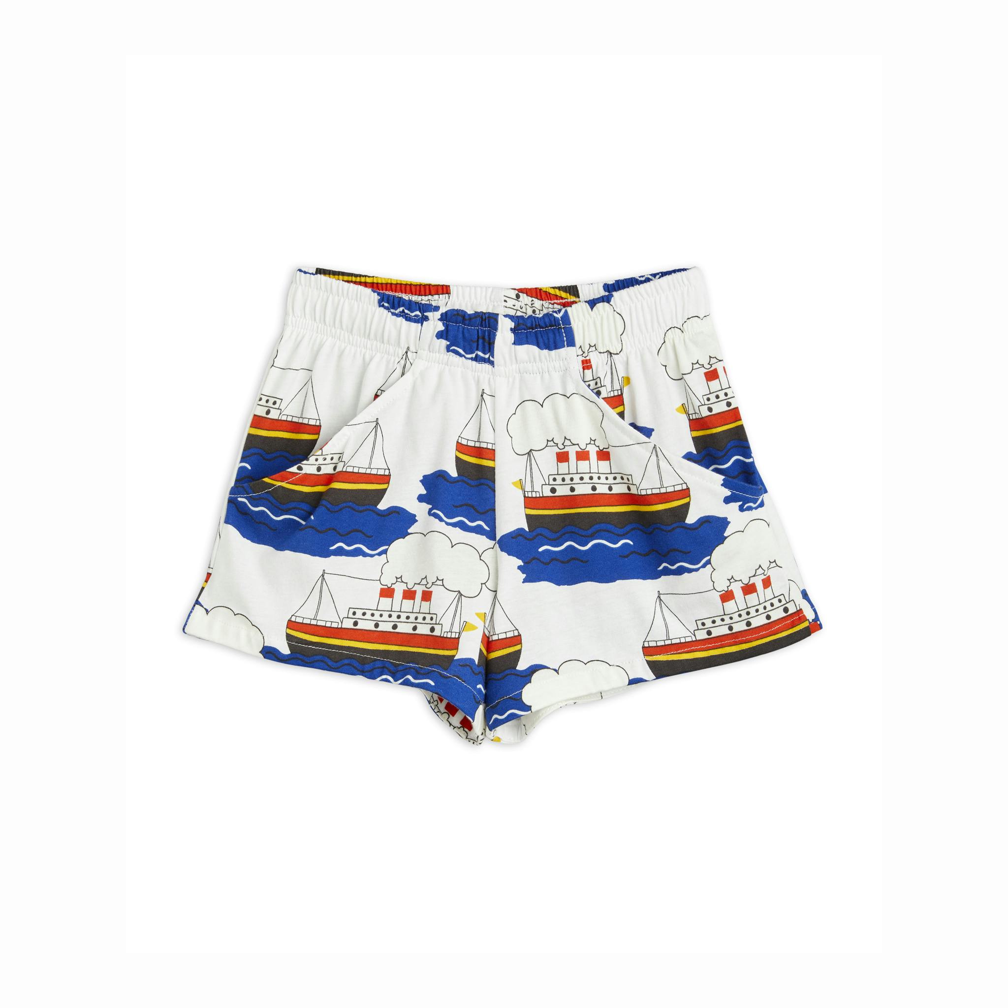 Shorts med Ferry-print från Mini Rodini.