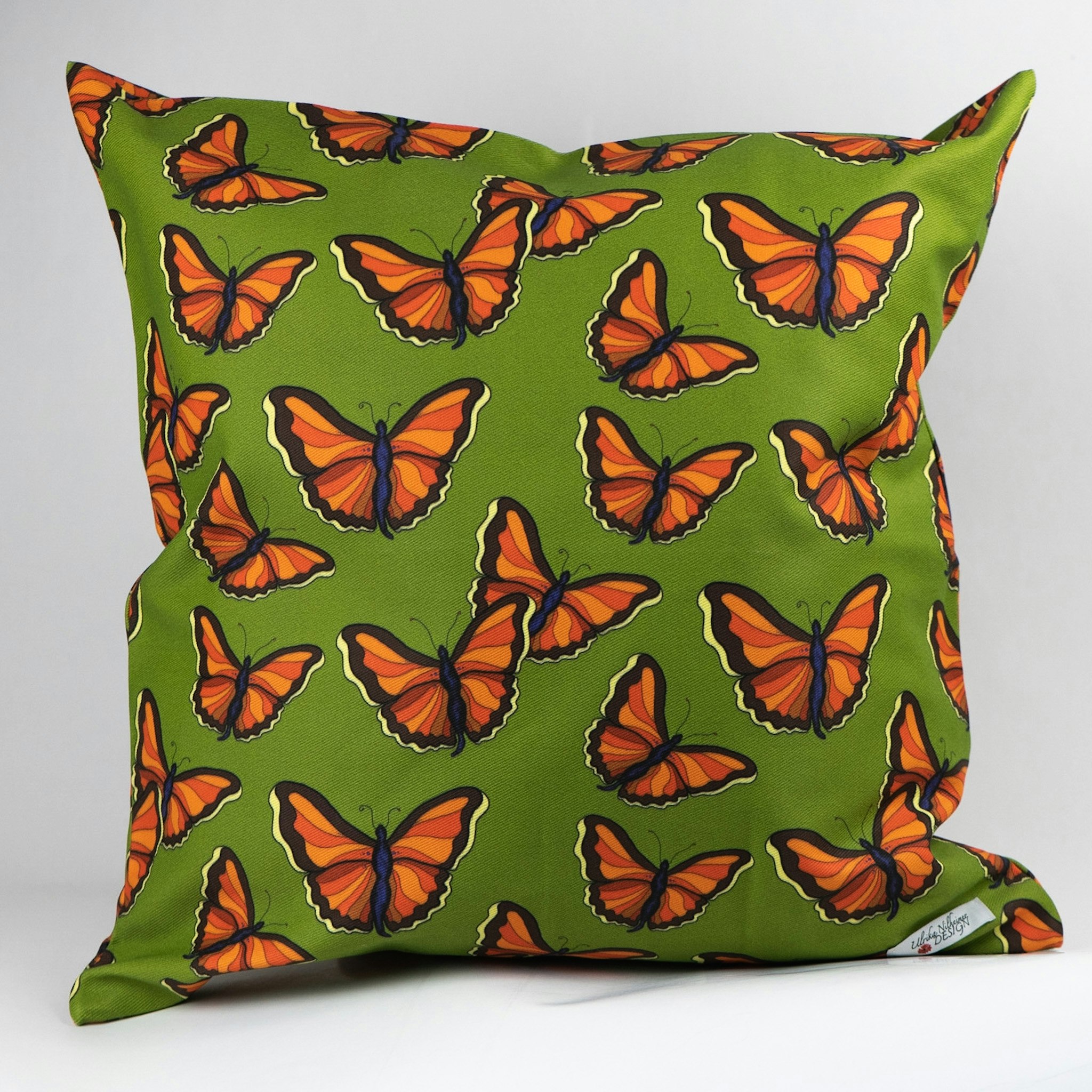 design mönster fjärilar kuddfodral grönt kuddar gots bomull inredning hållbart